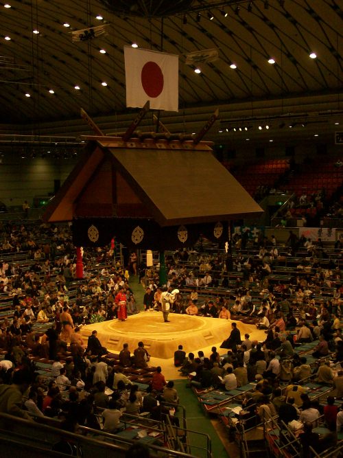 This is what the arena looked like. It is supposed to resemble a shrine. The different colored ropes on each corner symbolizes the different seasons.